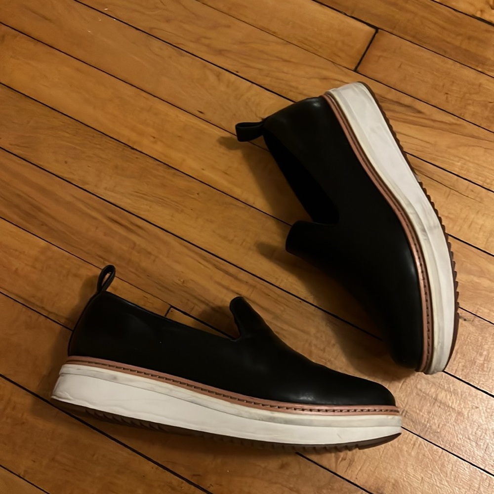 Clark’s platform loafer